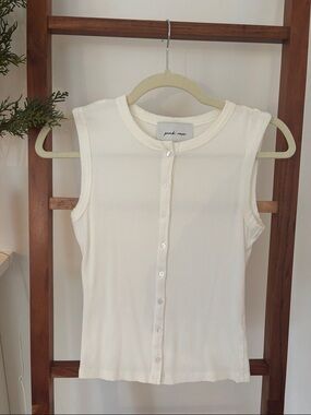 Ribbed Button-Front Sleeveless Top